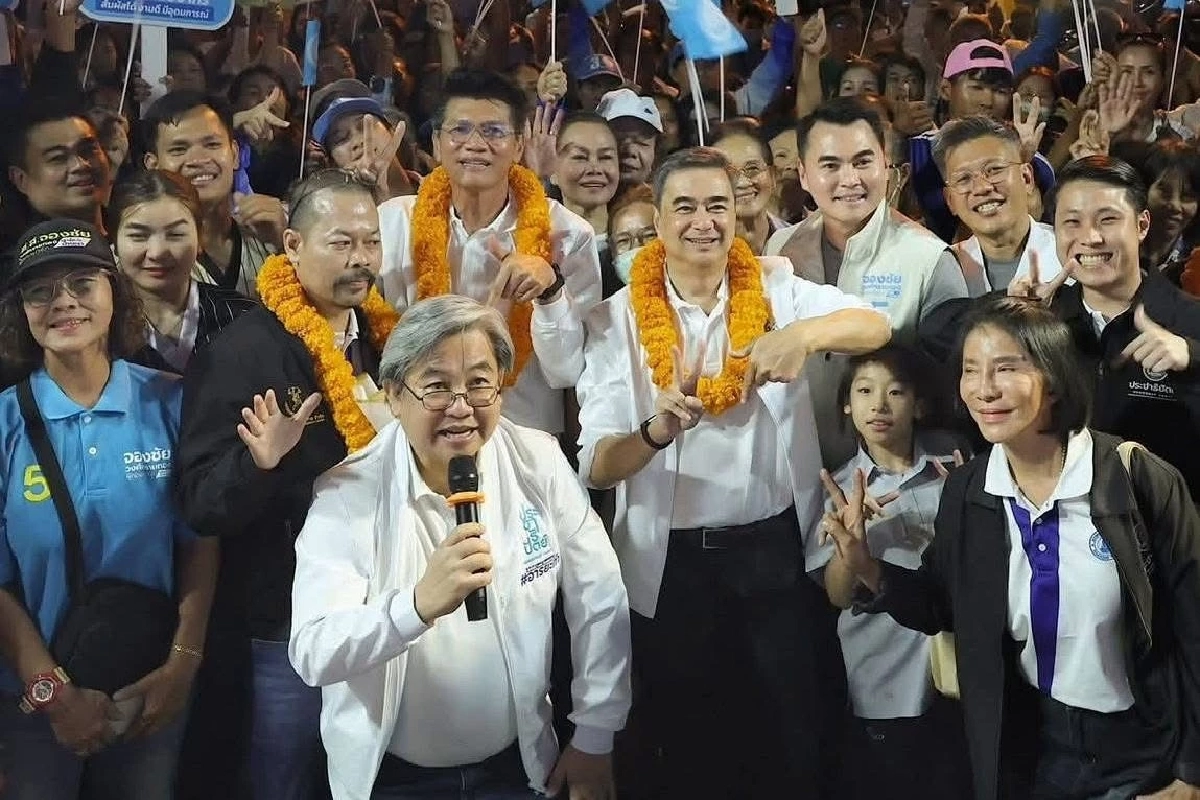 "ผู้กองเบิร์ด" มั่นใจประชาธิปัตย์คัมแบ็กเมืองชลบุรี