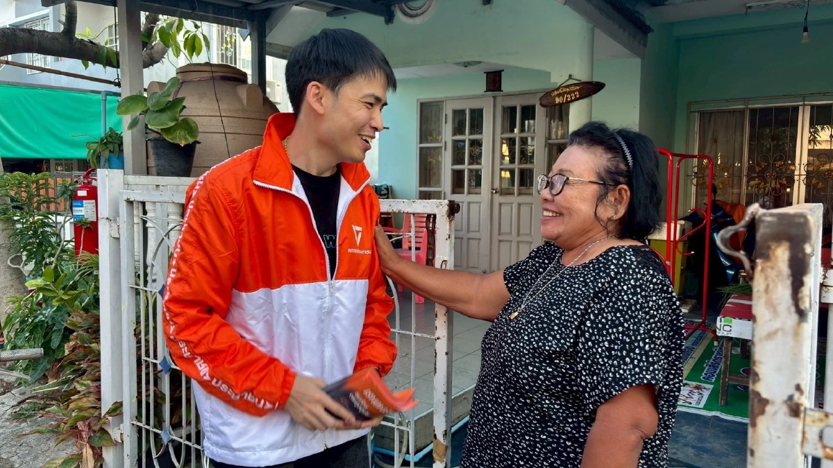 รู้จัก ‘เต๋อ ธนภัทร’ ดาวรุ่งส้มฟีเวอร์! กวาดคะแนนเสียงปทุมธานีเขต 6 ถล่มทลาย