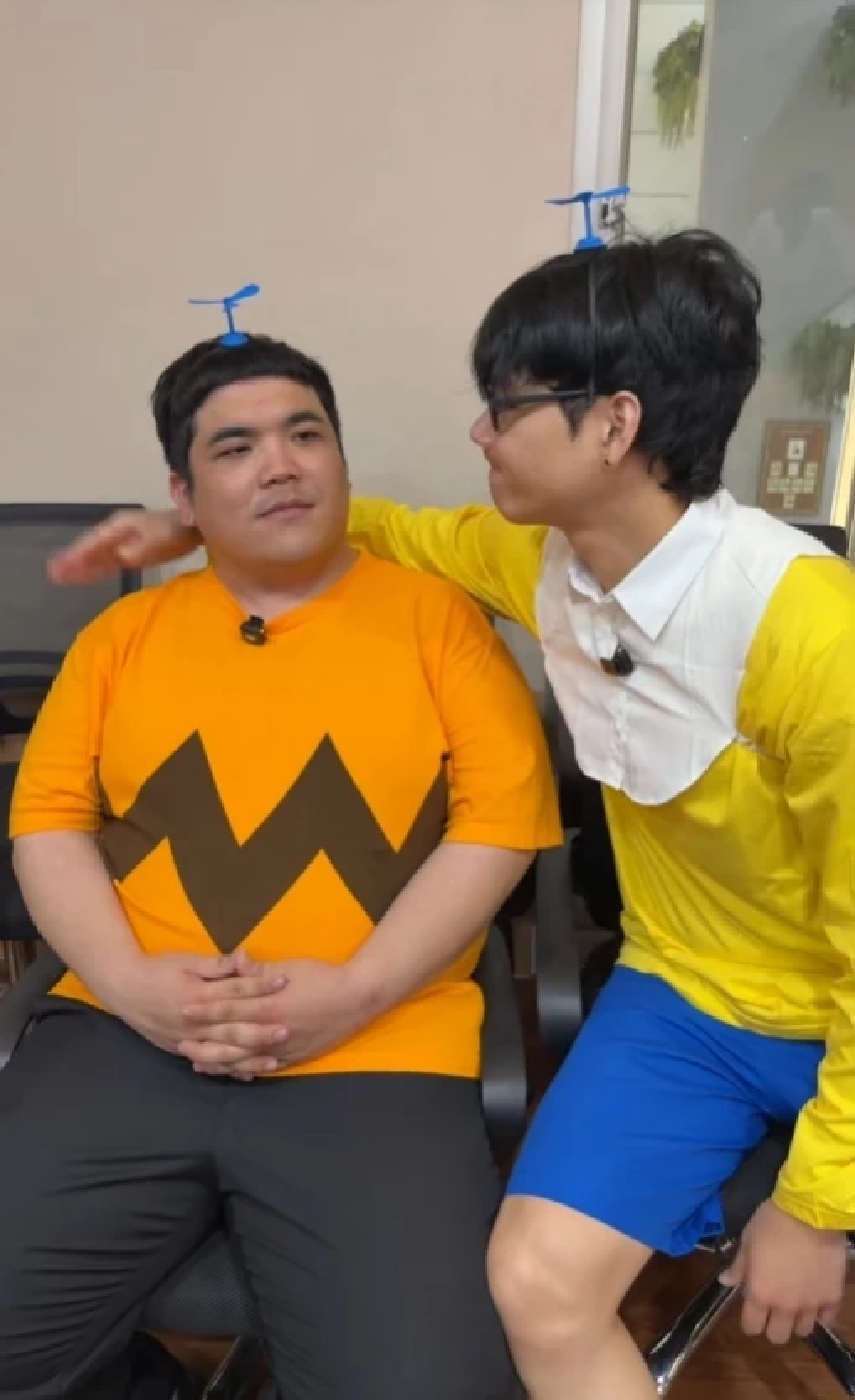 สภาพ "แจ็ค แฟนฉัน" นั่งเหม่อลอย ฟังเพลงเศร้า จน "นิกกี้" เข้ามาตบบ่า