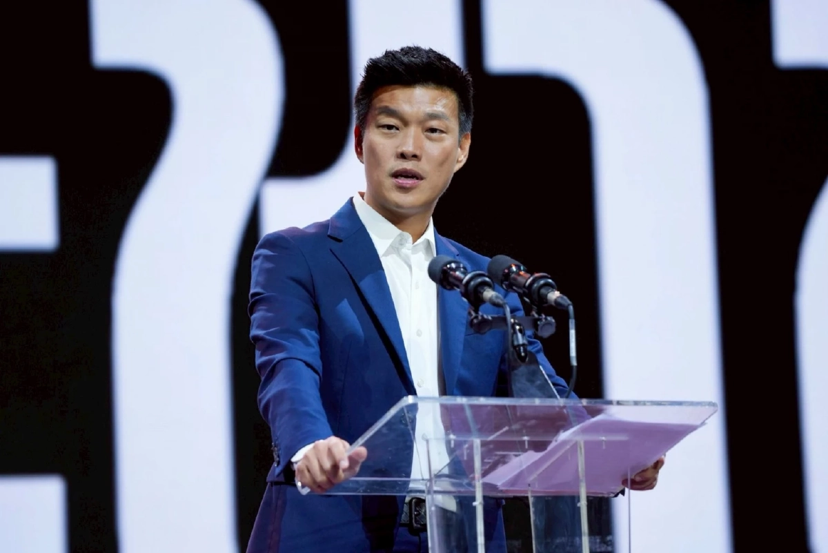 เปิดประวัติ "เท้ง ณัฐพงษ์ เรืองปัญญาวุฒิ" แคนดิเดตนายกฯ พรรคประชาชน