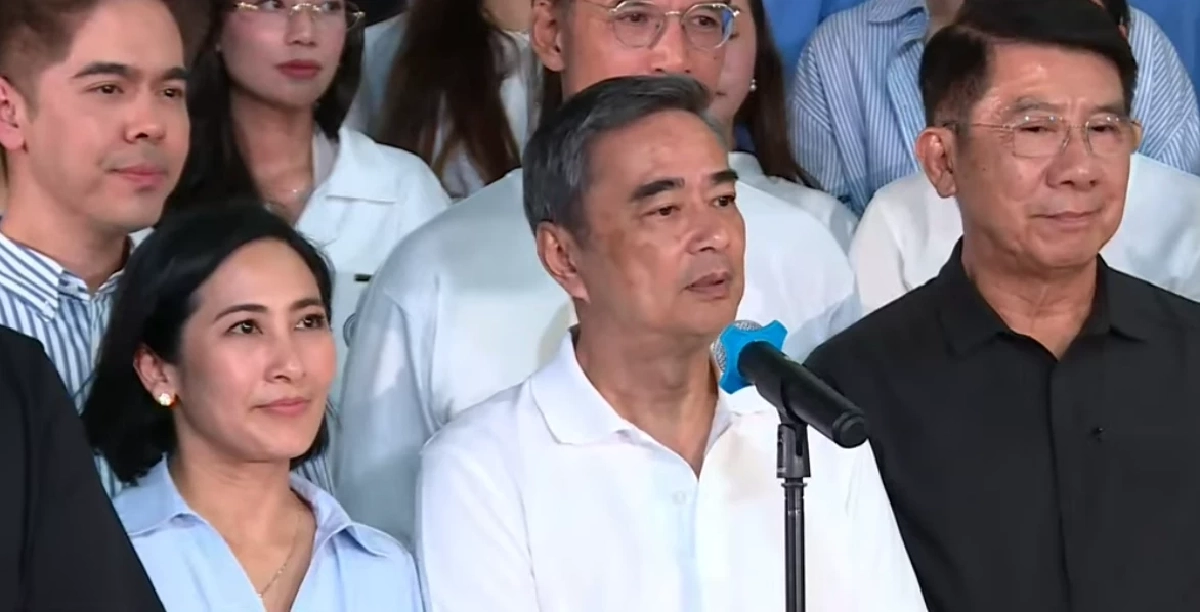 "อภิสิทธิ์" ขอบคุณทุกคะแนนเสียง พร้อมนำ "ประชาธิปัตย์" ทำหน้าที่ฝ่ายค้าน