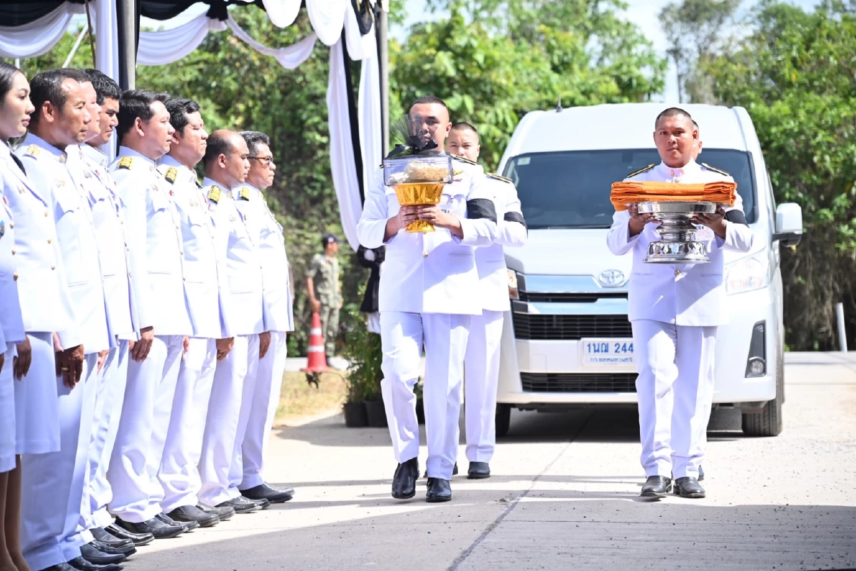 นายกฯ เป็นประธานพิธีพระราชทานเพลิงศพ "ผอ.ศศิพัชร สินสโมสร"