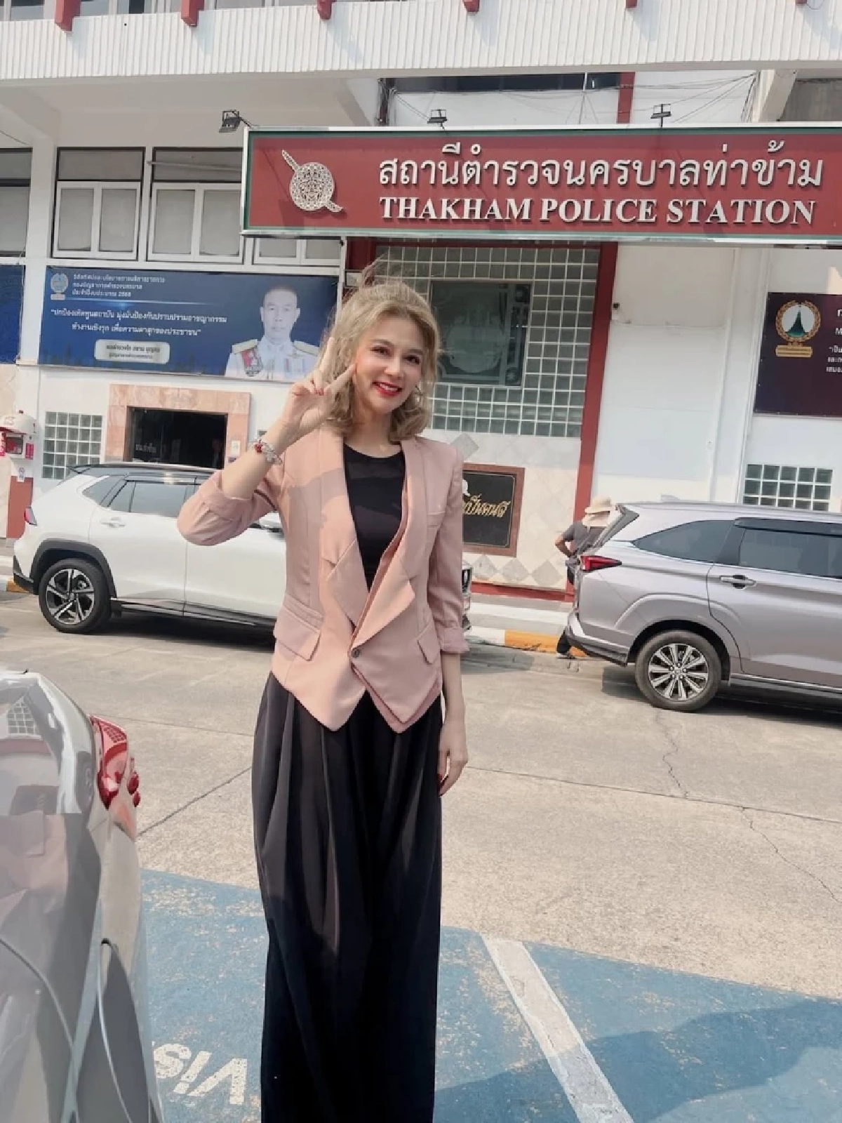 “ปู มัณฑนา” เดือดอีกระลอก ฟาดแรงก หลังเจอหมายตราครุฑ 2 สน.