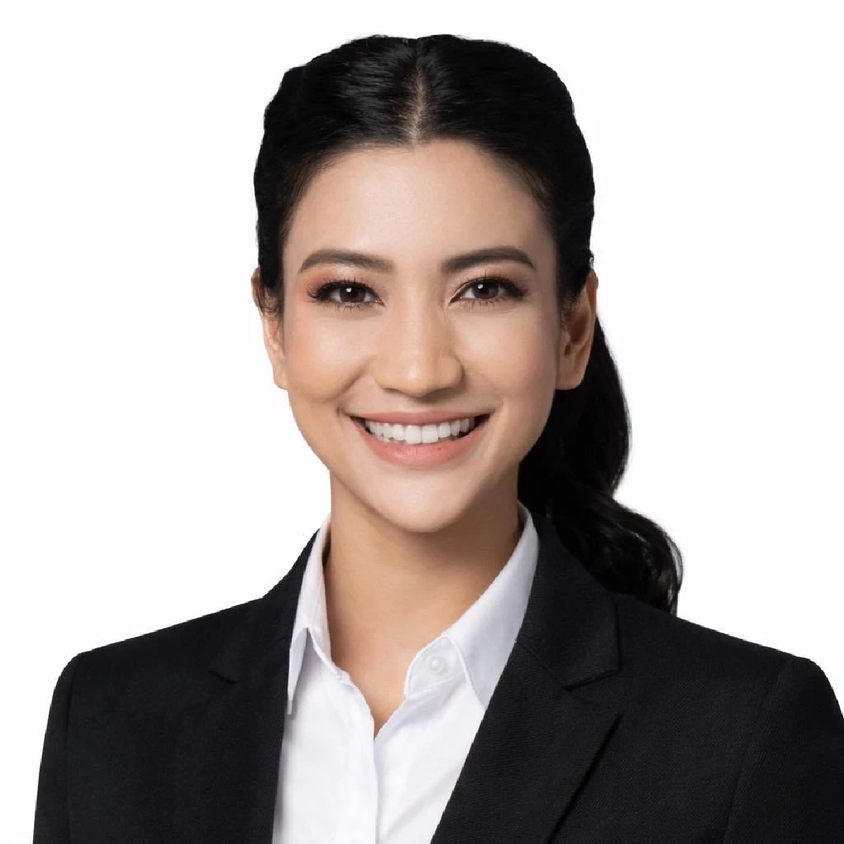 ประวัติ "แก้วตา ธิษะณา ชุณหะวัณ" อดีต สส. พรรคประชาชน หลาน "พลเอกชาติชาย" อดีตนายกฯ