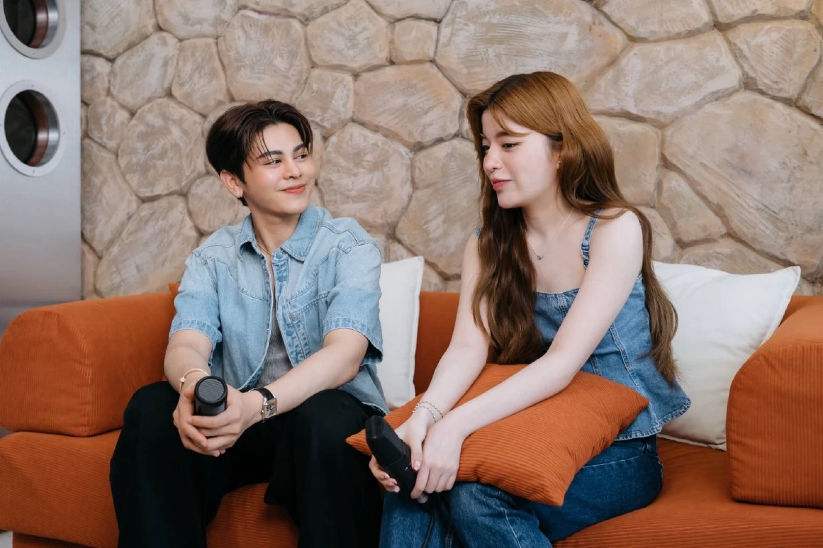 ใจฟู! 'จ๋า พราวเพชร - โตโต้ ธนเดช' ปล่อบคัฟเวอร์ 'ช่างไม่รู้เลย' ต้องฟัง