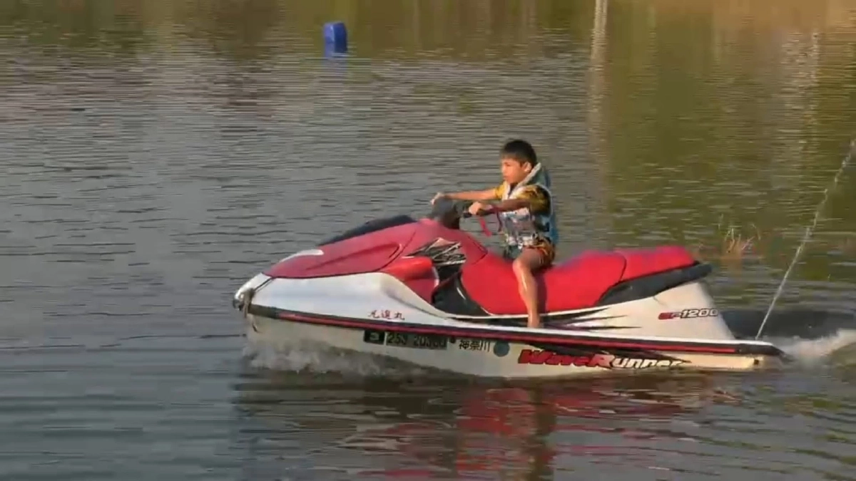 แลนด์มาร์คใหม่ลำปาง 'บึงเจ็ทสกี' สวรรค์ของสายสปีดท่ามกลางธรรมชาติ