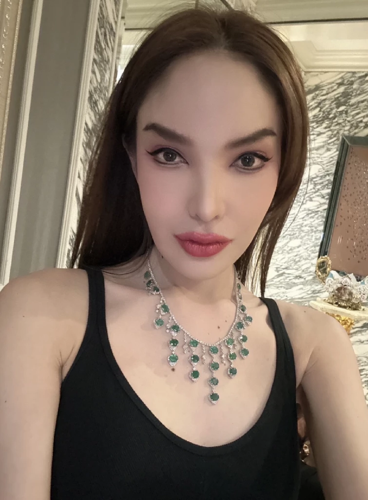 "เอมมี่ รัชฎา" ฟาดดราม่า "ป้าตือ" ย้ำศักดิ์ศรี ความฝันกะเทยรุ่นลูก