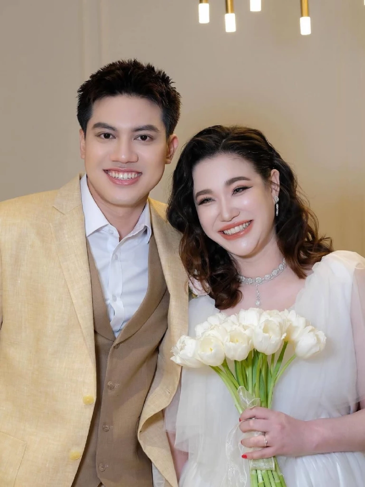 เกิดอะไรขึ้น? "นนนี่" โพสต์เศร้าตัดพ้อ เพิ่งแต่งงาน แต่รูปคู่สามีหายเกลี้ยง