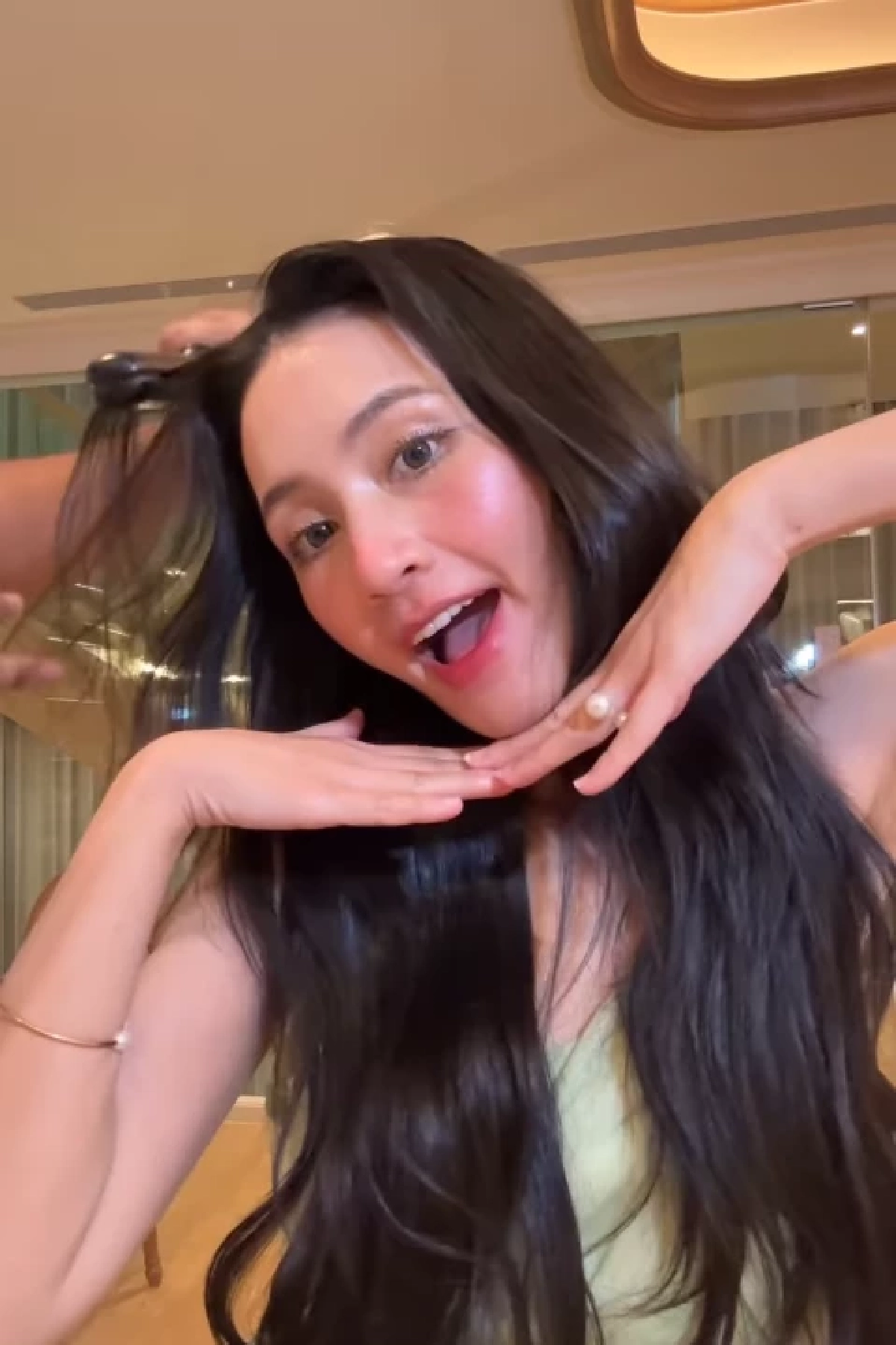 ทัวร์ลงยับ "อูน ชนิสรา" แจงดราม่าไม่ไปเลือกตั้ง ยอมรับมีเหตุสุดวิสัย