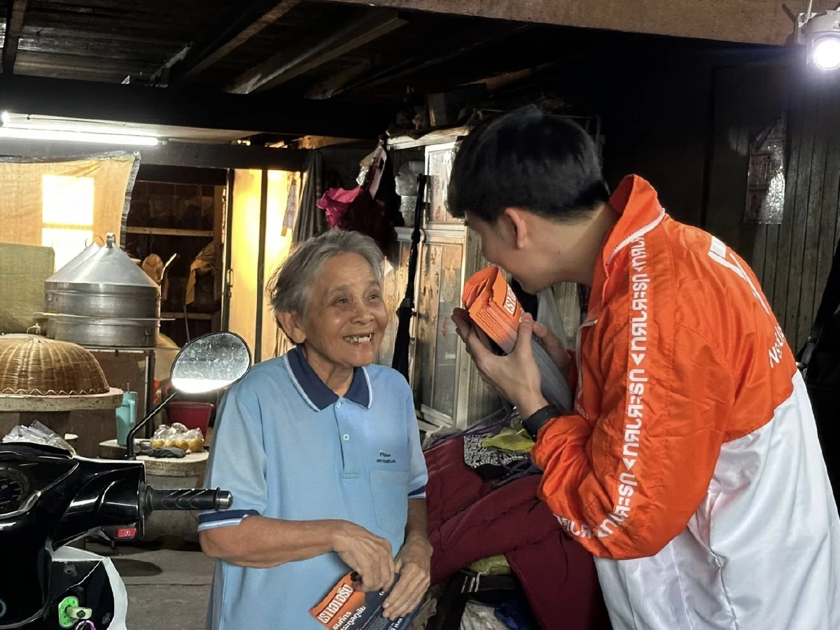 รู้จัก ‘เต๋อ ธนภัทร’ ดาวรุ่งส้มฟีเวอร์! กวาดคะแนนเสียงปทุมธานีเขต 6 ถล่มทลาย