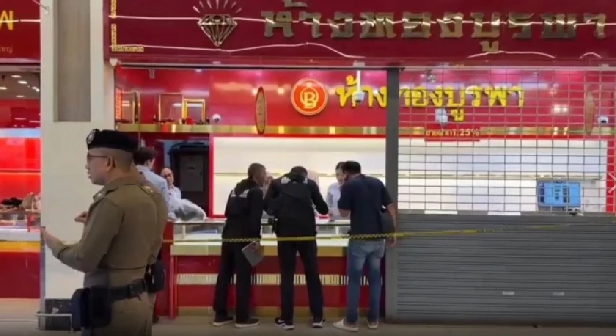 คนร้ายบุกเดี่ยวควงปืน-ค้อน ชิงทองห้างดังหาดใหญ่ กวาด 60 บาท หนีลอยนวล