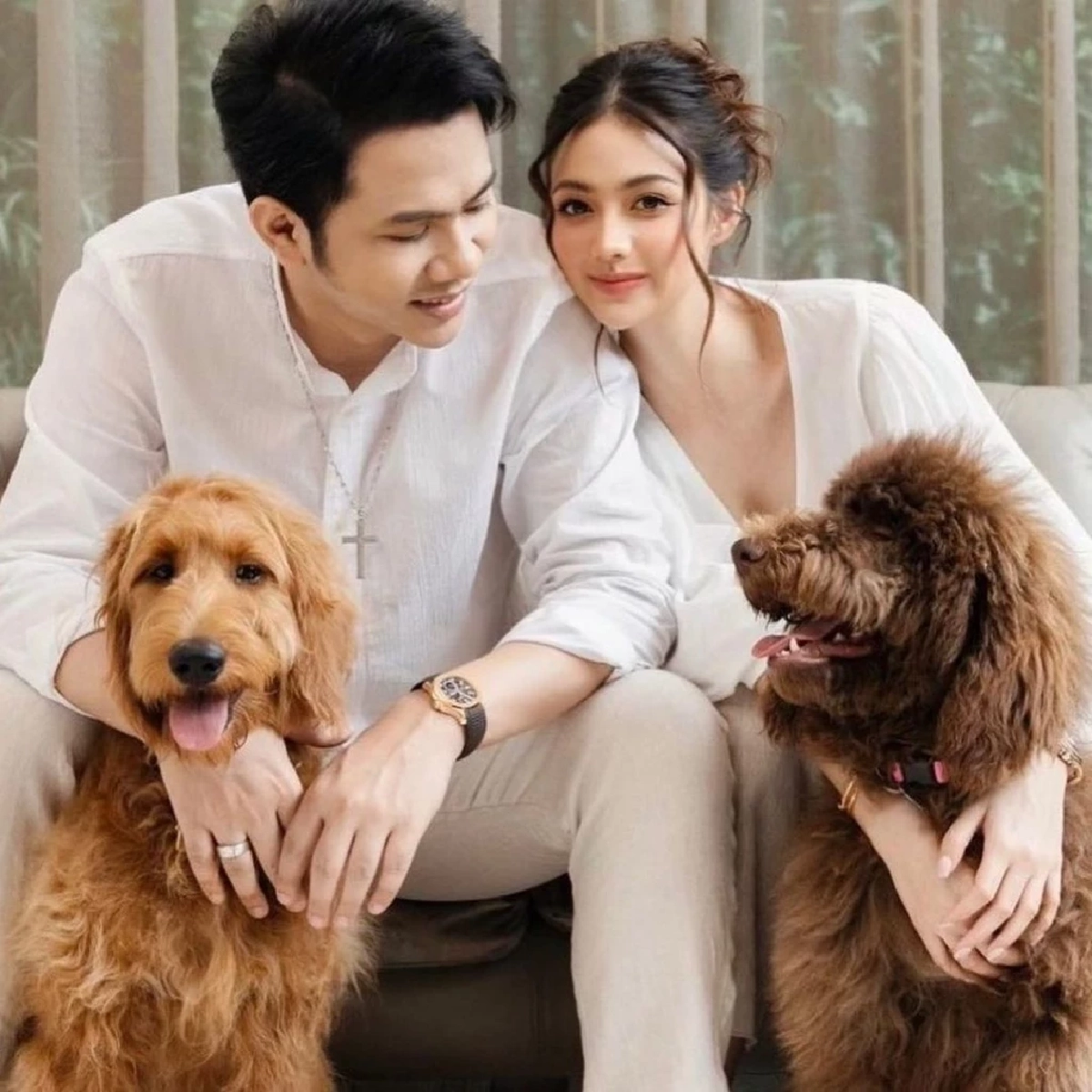 เปิดประวัติ "นนนี่ ณัฐชา" เมียรัก "แอ็คมี่" ย้อนเส้นทางรัก สู่ครอบครัวคริปโตหมื่นล้าน