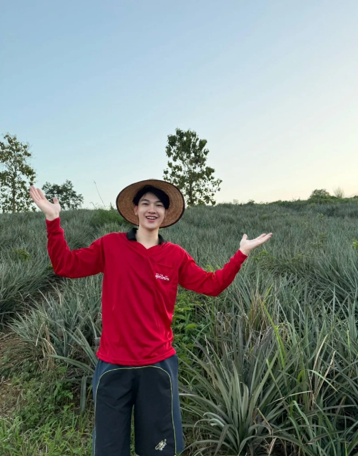 'ชาย สมชาย' เปิดธุรกิจใหม่ เจ้าชายไร่สับปะรดภูแล เชียงราย