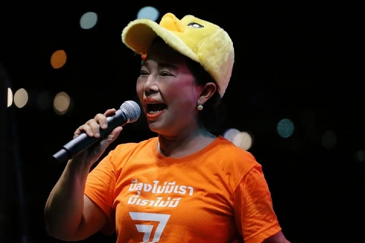 รู้จัก ‘เจี๊ยบ อมรัตน์’  แกนนำแก๊งส้ม ปิดตำนานตัวตึง! ศาลสั่งจำคุก 68 เดือน รอลงอาญา 1 ปี