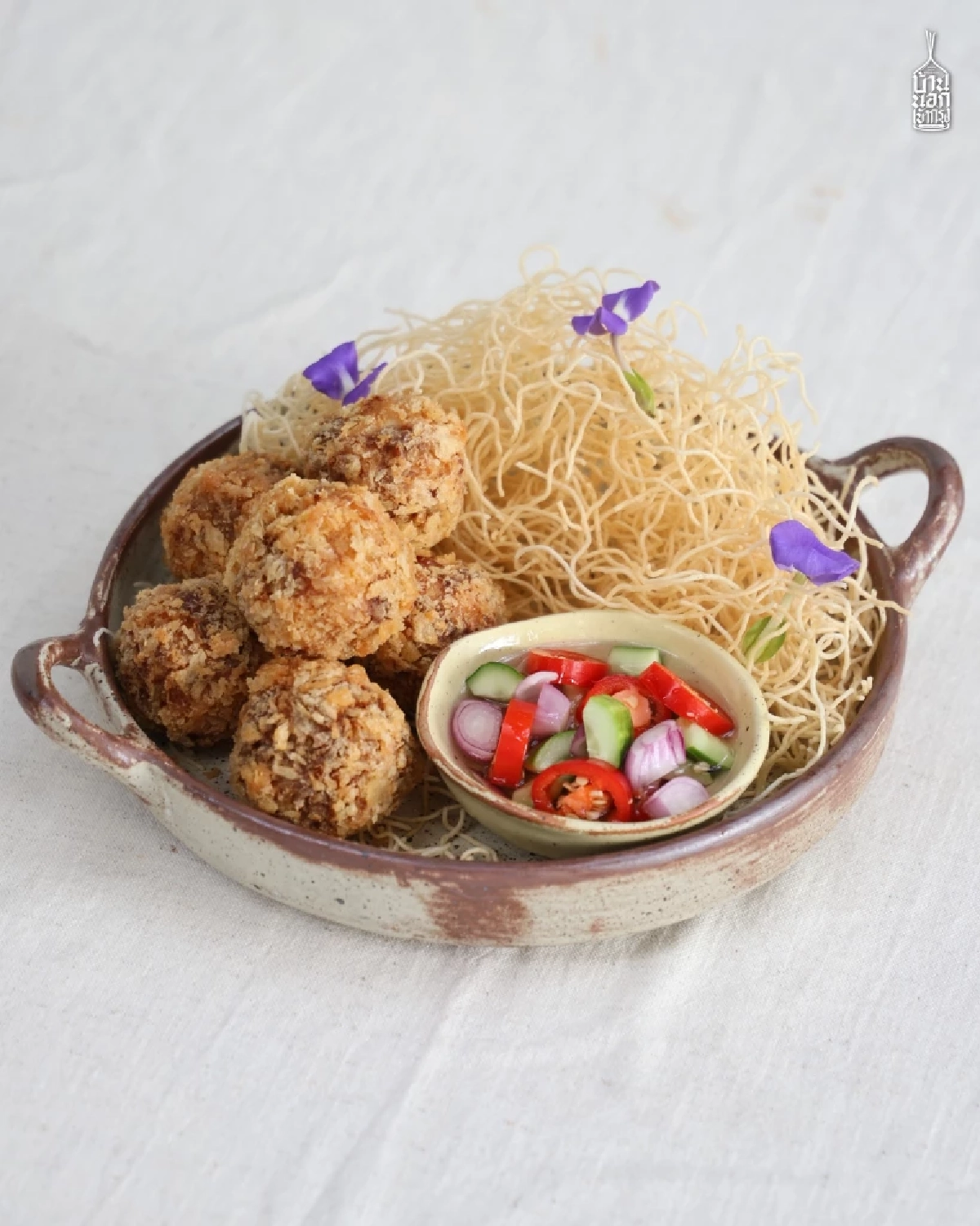 "เถียงนาปารีเซียง" รสมือแม่ตำรับโคราช ปะทะ ความหรูหราแบบฝรั่งเศส