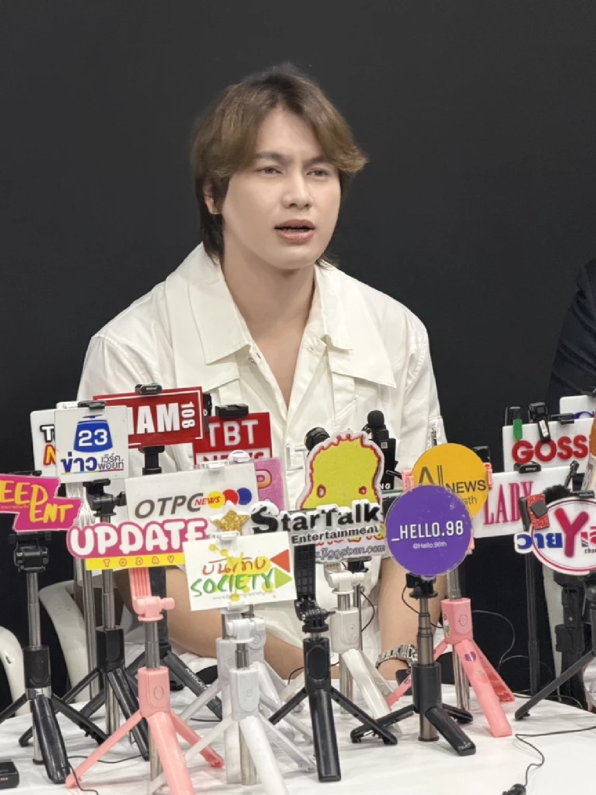 "สมาร์ท" เปิดโปง แพลตฟอร์มฝั่งจีนบิดเบือน! บีบเซ็นใบเตือนขณะป่วย