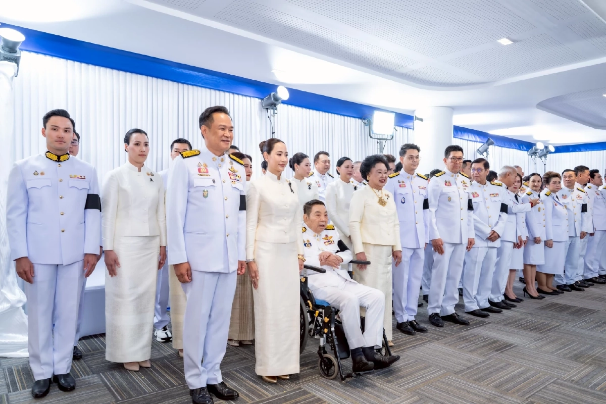 "อนุทิน" รับพระบรมราชโองการโปรดเกล้าฯ แต่งตั้งเป็นนายกรัฐมนตรี