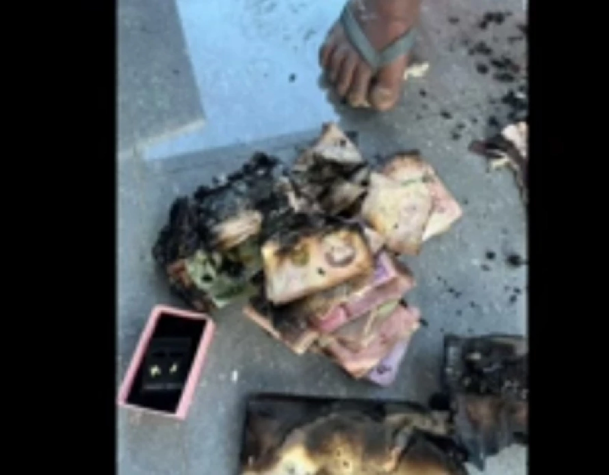 โจรแสบ งัดบ้านฉกทอง 10 บาท ก่อนจุดไฟเผาบ้านทำลายหลักฐาน