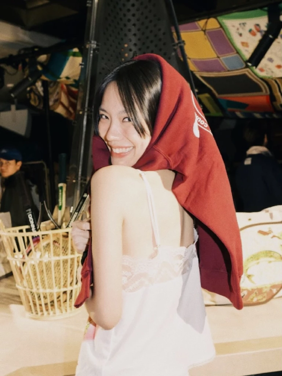 เปิดประวัติ "เล็ก วสุ" สาวสวยหน้าเก๋ หวานใจ "นิกกี้ ณฉัตร" คือใครกันนะ?