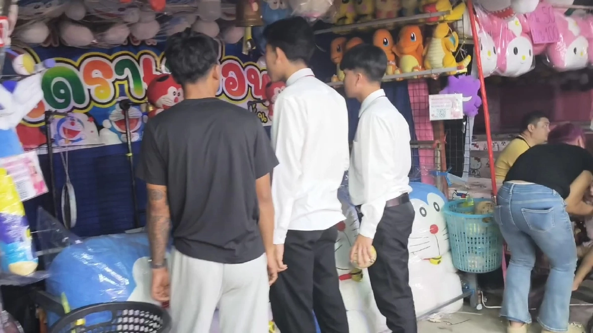 พะเยา! งานบวงสรวงพญางำเมือง ซุ้มพนันโผล่เกลื่อน เด็กต่ำกว่า 20 ปีร่วมวงเพียบ