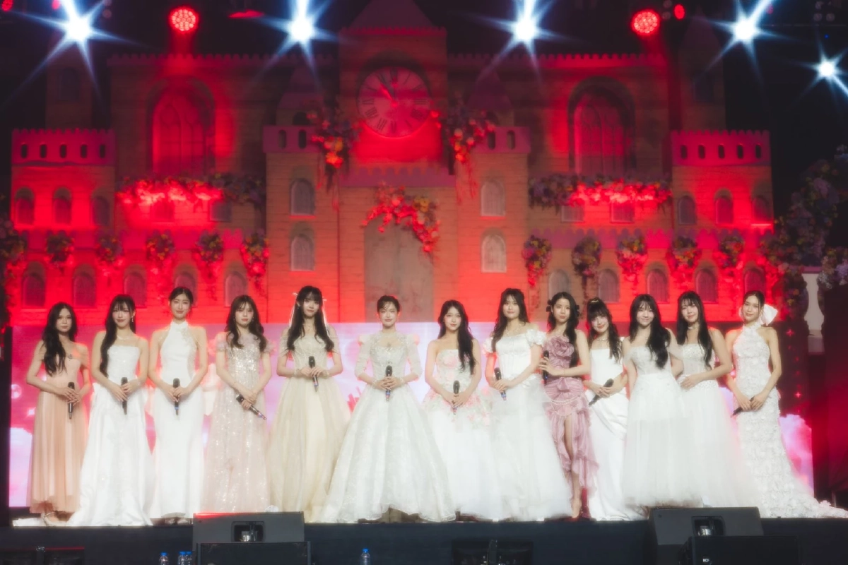 'BNK48' น้ำตาแห่งความสุข! ปิดฉากงดงาม รุ่น 3 คอนเสิร์ตจบการศึกษา