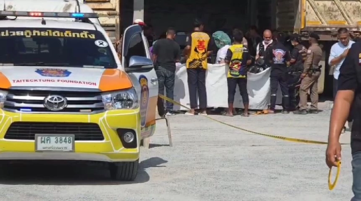 ลูกชาย "นายกยุ้ย" เข้ามอบตัว หลังยิง "ผู้ใหญ่บ้าน" ดับ อ้างป้องกันตัว