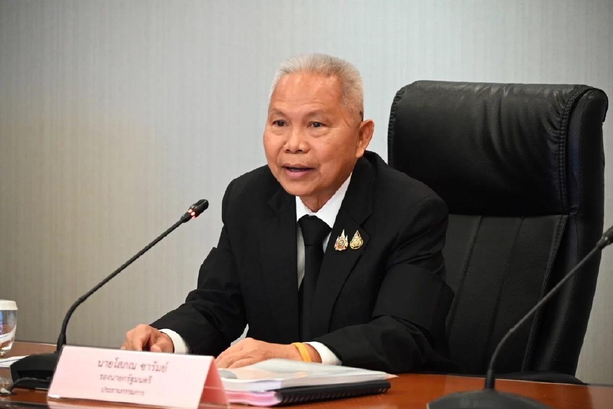 พลิกชีวิต! "โสภณ ซารัมย์" อดีตเด็กขับซาเล้ง สู่ตำแหน่งใหญ่ทางการเมือง ลุ้น! "ประธานสภาฯ"