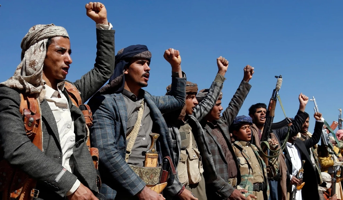 กลุ่มฮูตีขู่ปิด ‘ทะเลแดง’ เปิดศึกถล่มอิสราเอล จับตาเศรษฐกิจพังยับ สะเทือนทั้งโลก!