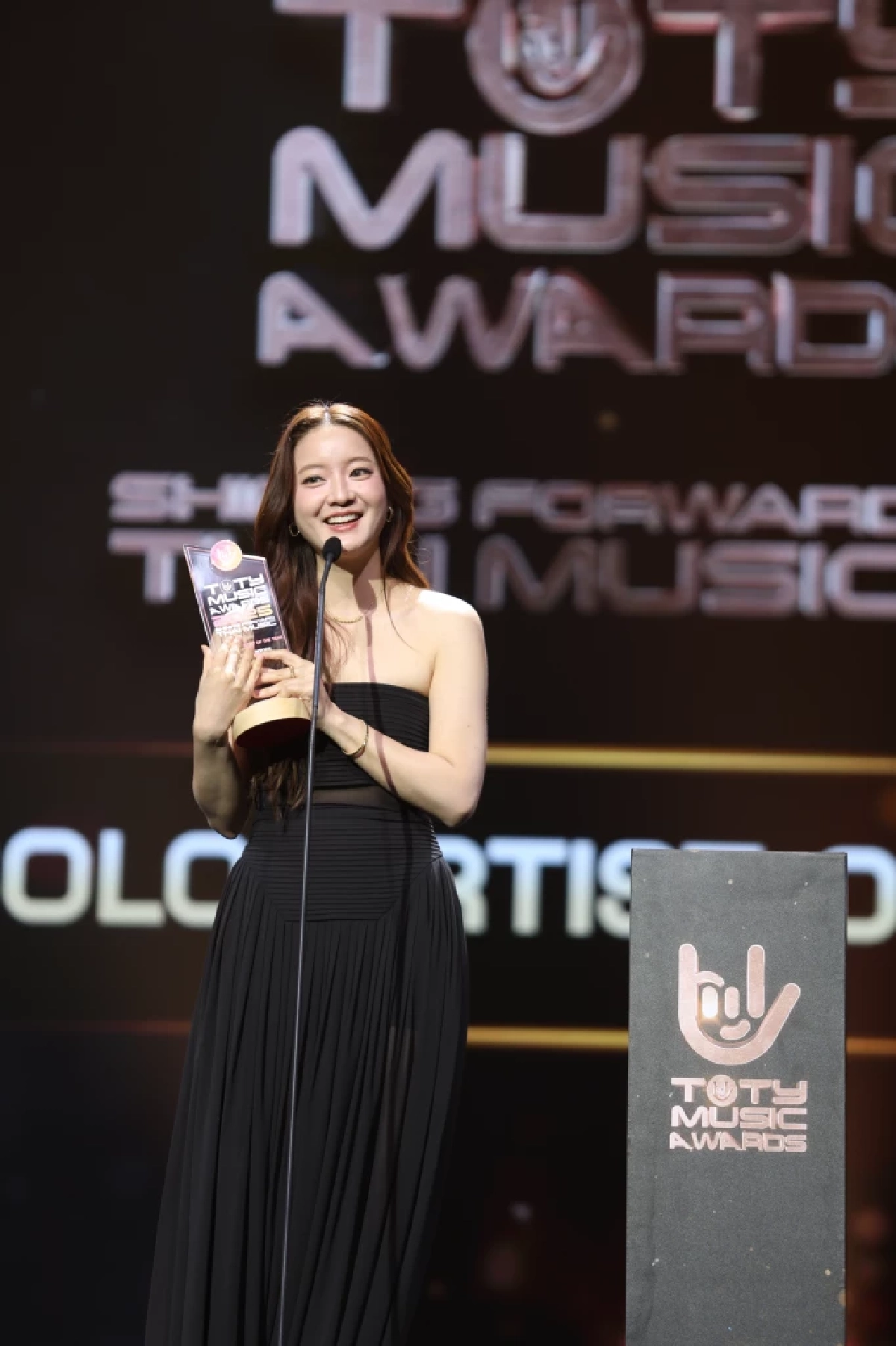 สรุปผล 'TOTY MUSIC AWARDS 2025' รางวัลของคนดนตรีสุดยิ่งใหญ่
