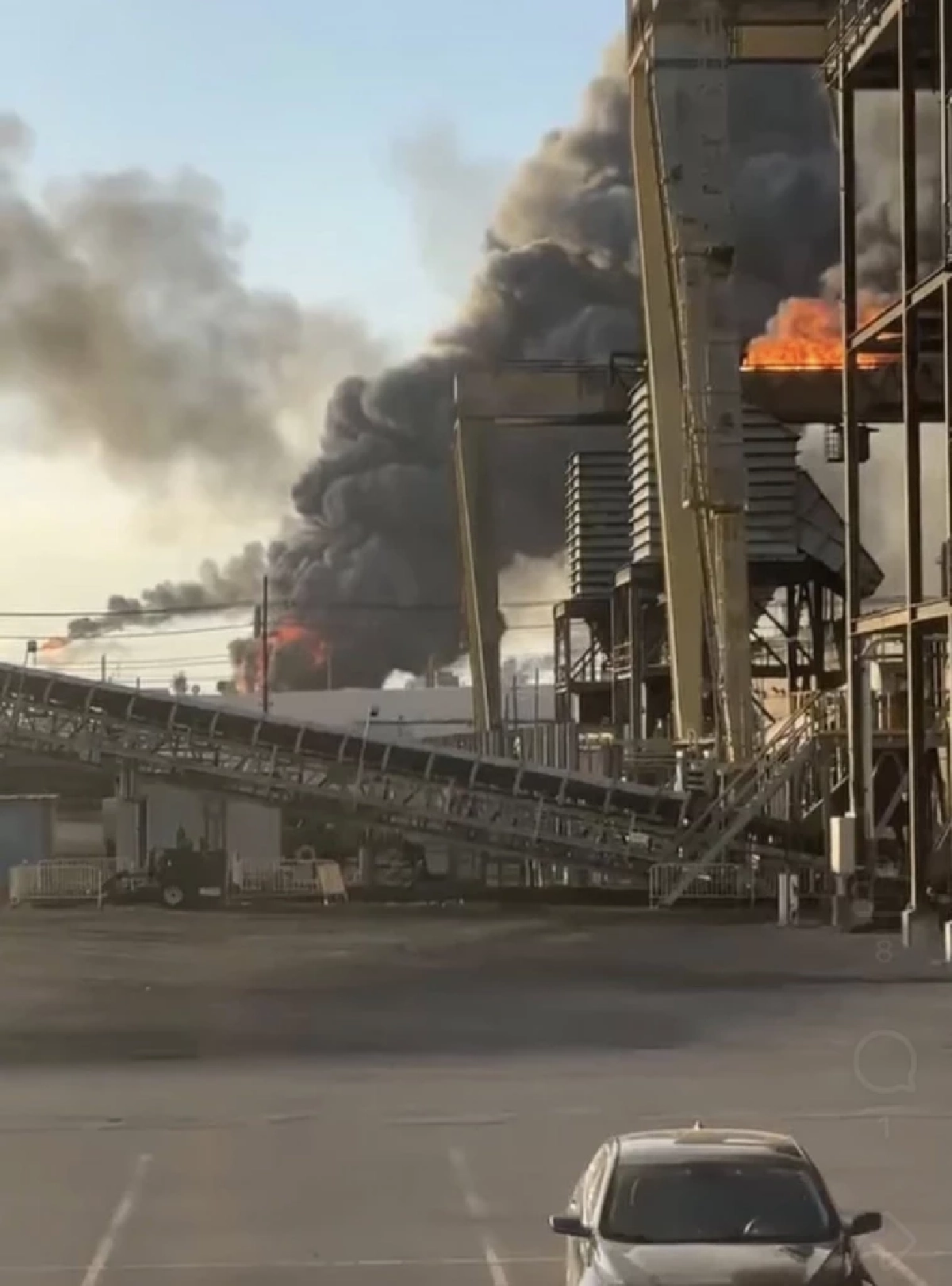 ระเบิดสนั่น! โรงกลั่นน้ำมัน Valero ในเท็กซัส ใหญ่ที่สุดในสหรัฐฯ