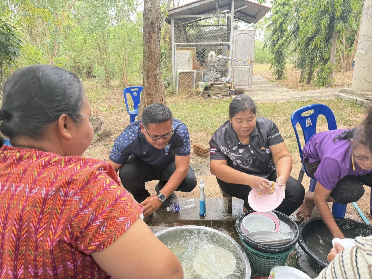 "สจ.ศักดิ์" อวดบิลเติมน้ำมันเต็มถัง ถาม "ไหนว่าไม่มีน้ำมัน?"