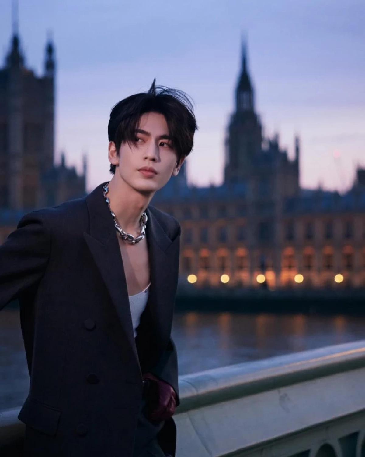 รู้จัก'จางหลิงเฮ่อ' หล่อทะลุจอในซีรีส์ 'ล่าหยก'ฮอตสนั่นโซเชียล