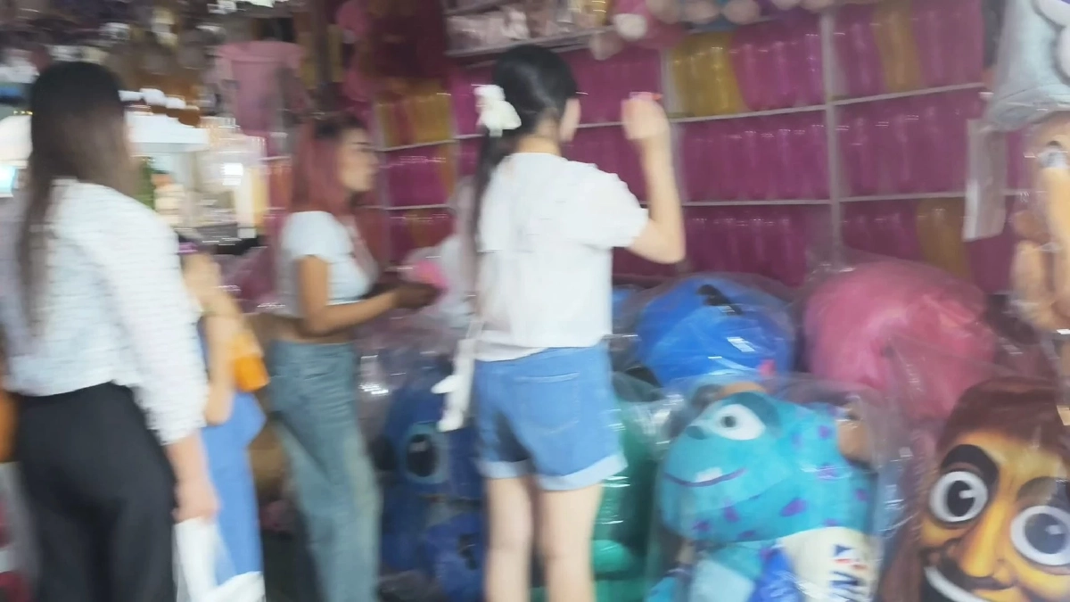 พะเยา! งานบวงสรวงพญางำเมือง ซุ้มพนันโผล่เกลื่อน เด็กต่ำกว่า 20 ปีร่วมวงเพียบ