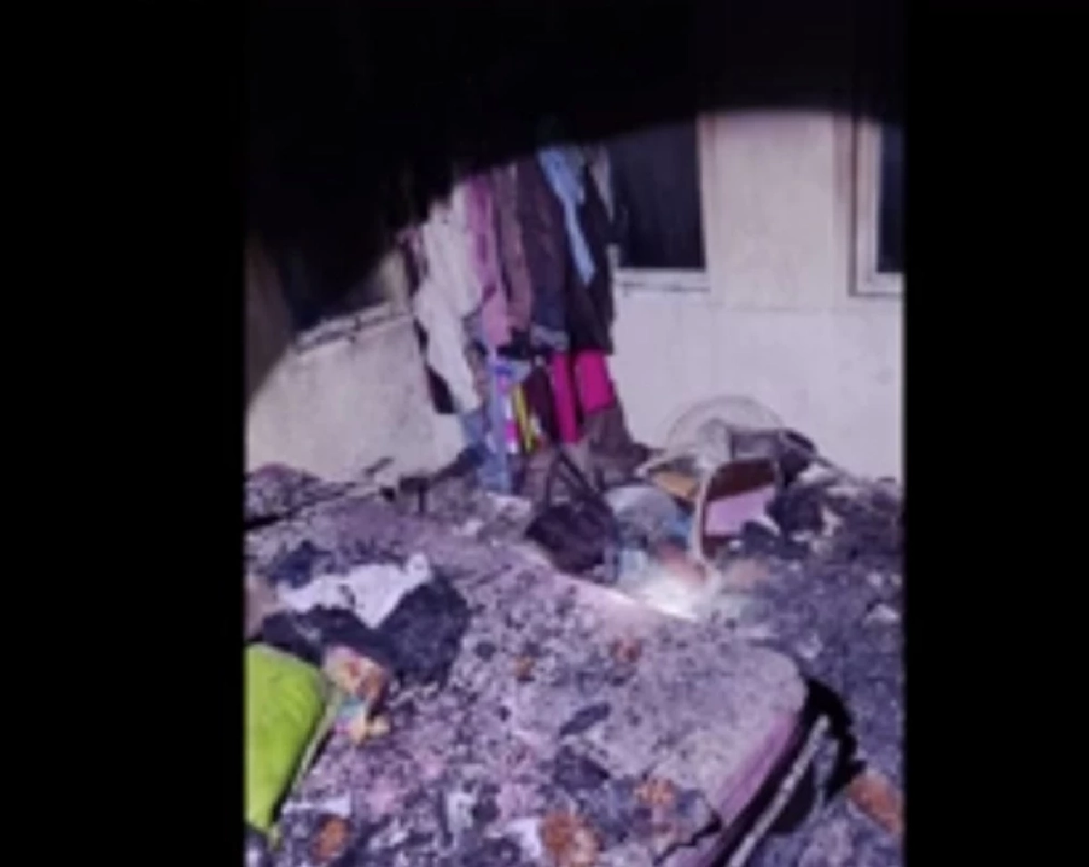 โจรแสบ งัดบ้านฉกทอง 10 บาท ก่อนจุดไฟเผาบ้านทำลายหลักฐาน