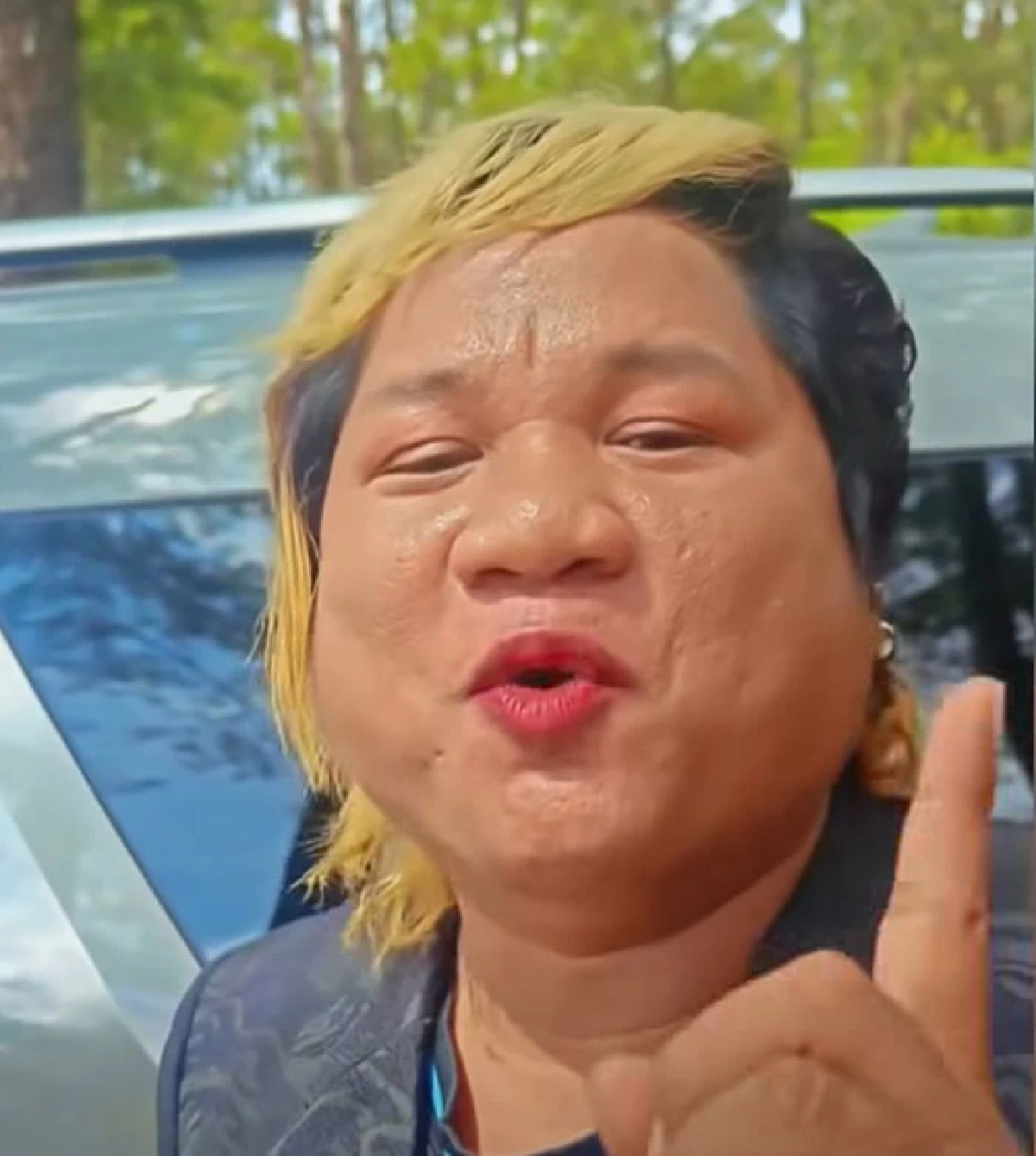 นักร้องหนุ่มเขมร "เอริญ" ประกาศก้องให้โอกาส "ลิซ่า" จีบได้คนเดียว