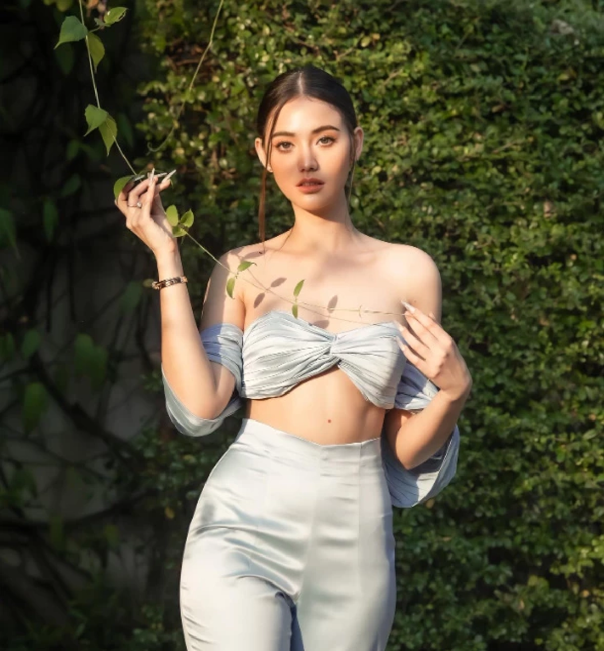 เปิดประวัติ "นนนี่ ณัฐชา" เมียรัก "แอ็คมี่" ย้อนเส้นทางรัก สู่ครอบครัวคริปโตหมื่นล้าน