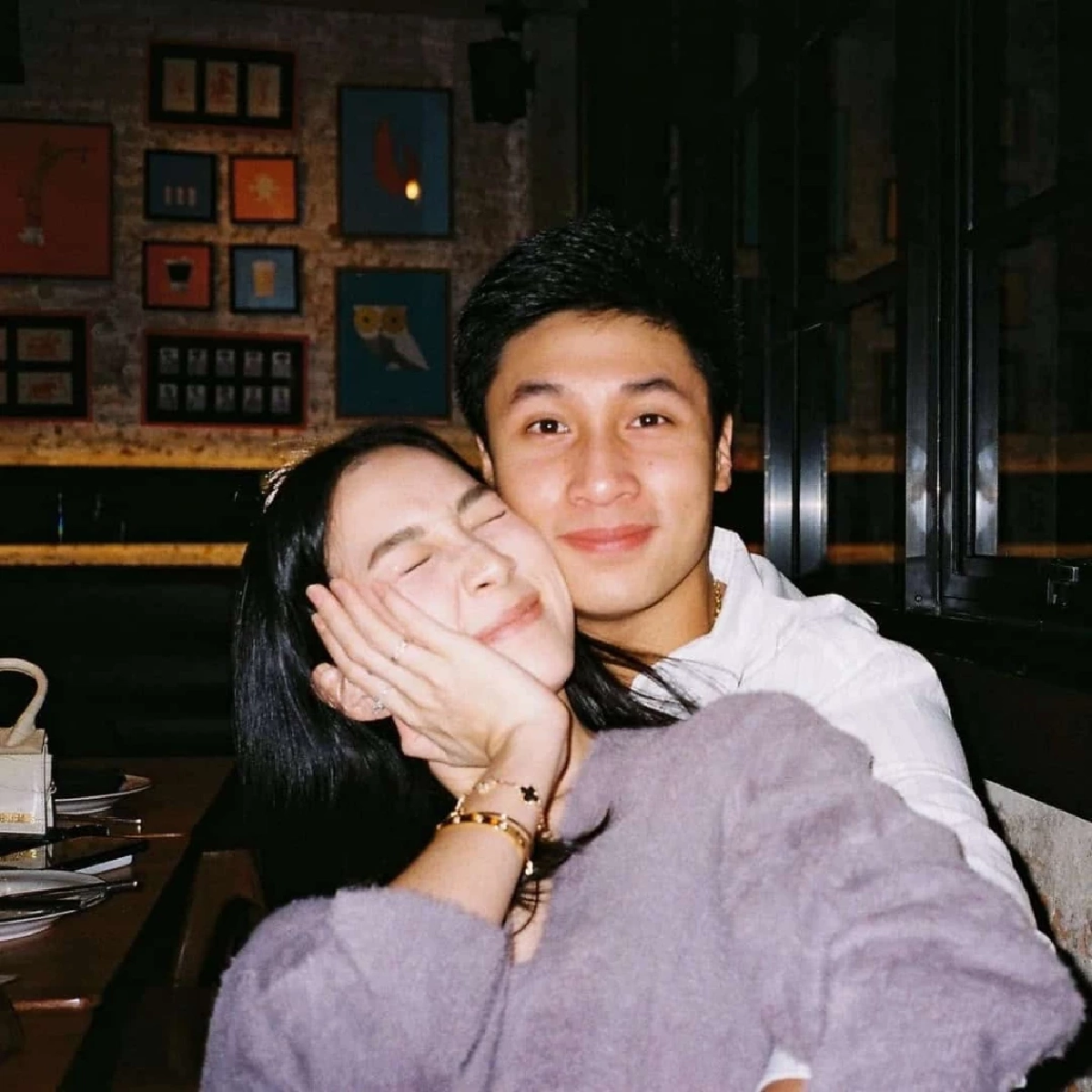 “ไฮโซอาร์ต” วอนหยุดปั่น! ออกปกป้อง “เอย” รับคิดน้อยขอแต่ง “เกรซ ชลิตา”