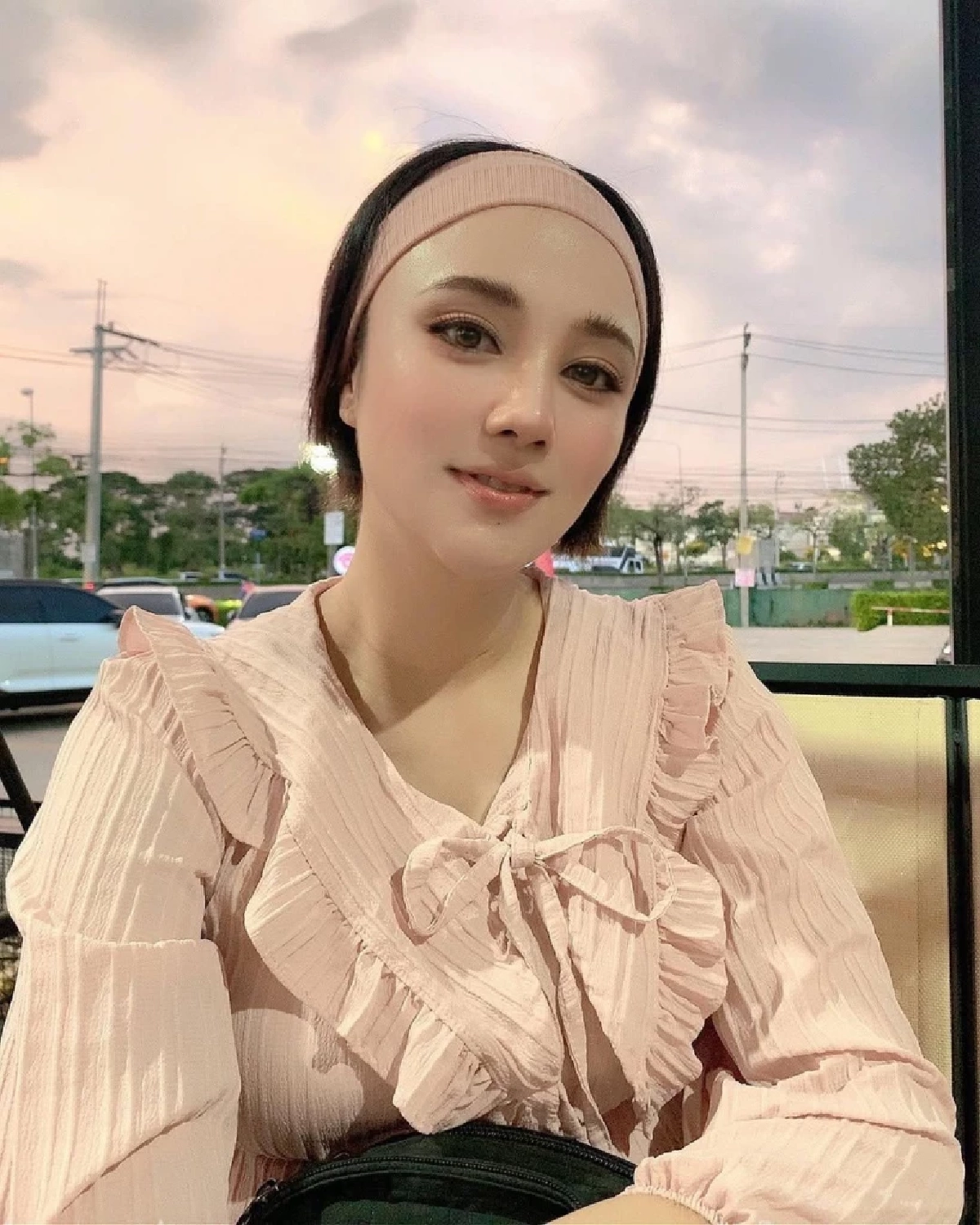 จับตา 'กุญแจซอล' ไร้เงางานศพแม่คืนแรก? ย้อนรอยร้าวเกิดอะไรขึ้นกับครอบครัว