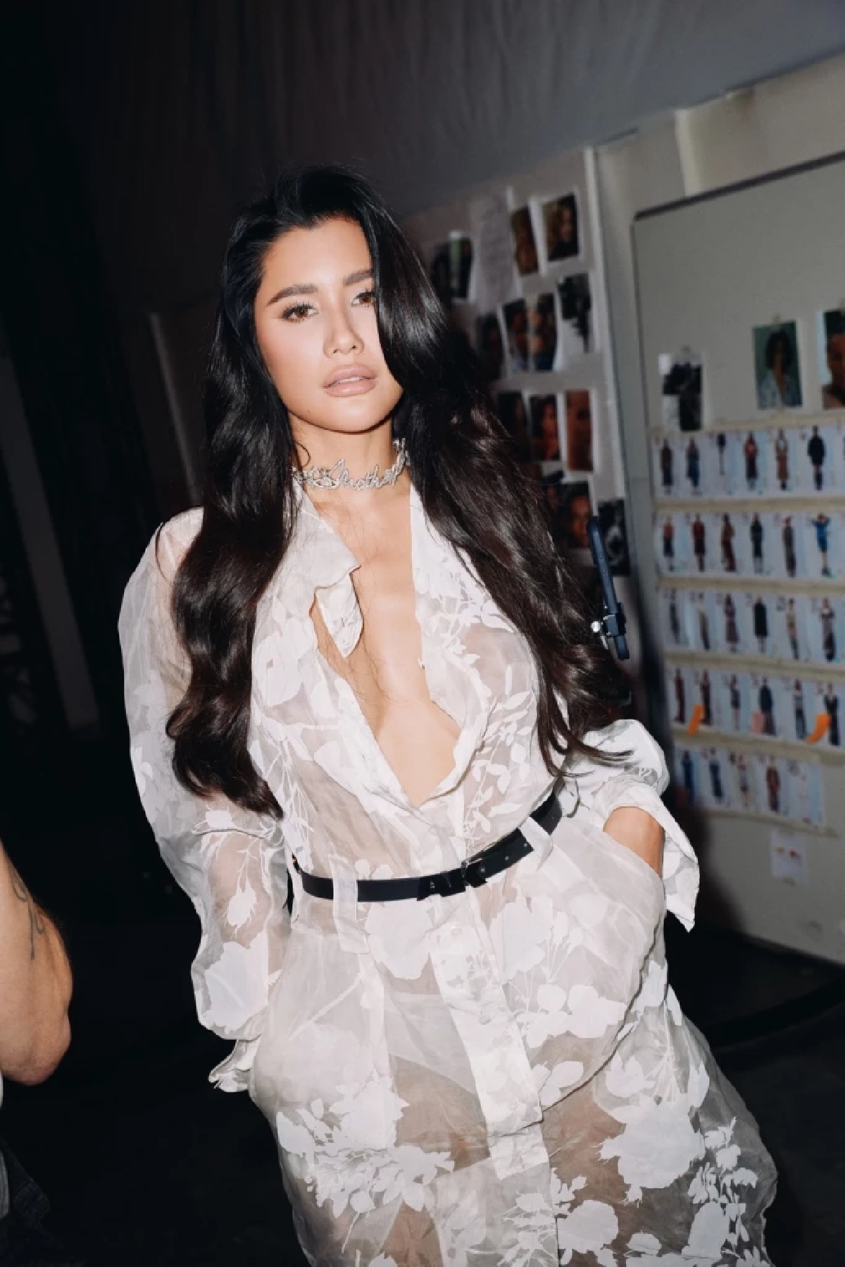 'ปู ไปรยา' ออร่าพุ่งกลาง Paris Fashion Week สวยสะกดทุกสายตา