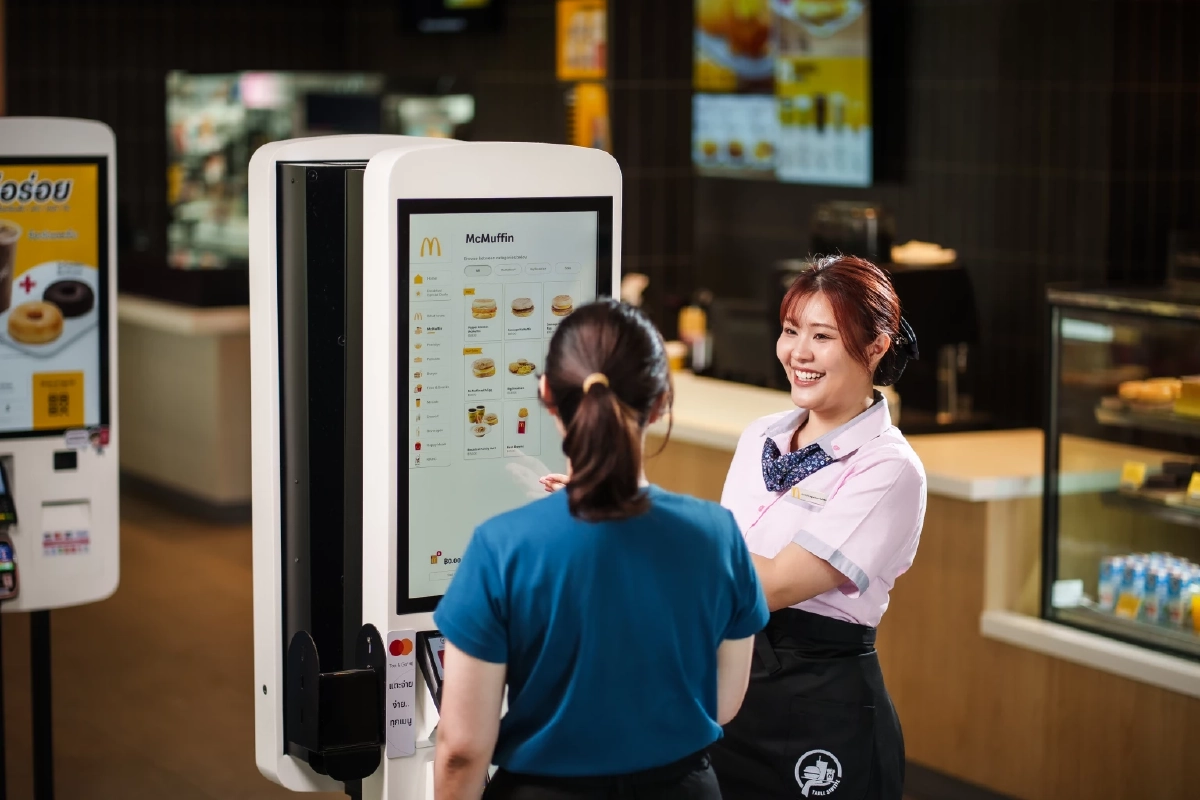 แมคโดนัลด์ ประเทศไทย โชว์ฟอร์มแกร่งโตสวนกระแส เดินหน้าลุยปี 2569