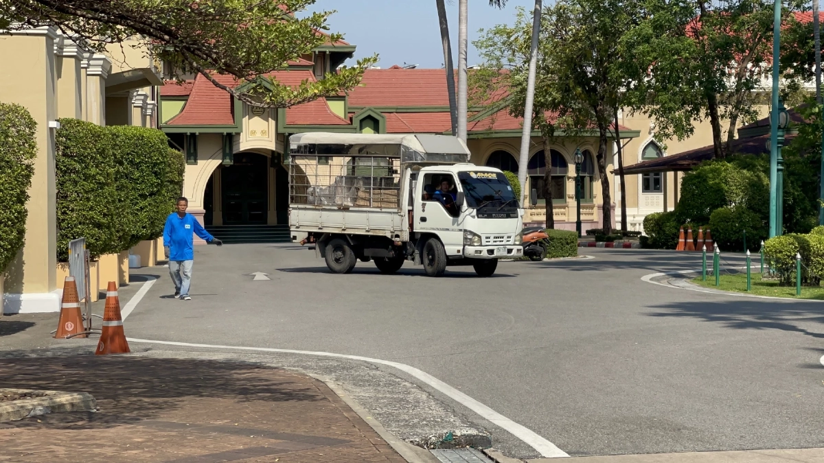 ปิดฉากรองนายกฯ "ธรรมนัส" ขนของเกลี้ยงทำเนียบ ชัดเจนไม่ร่วมรัฐบาล