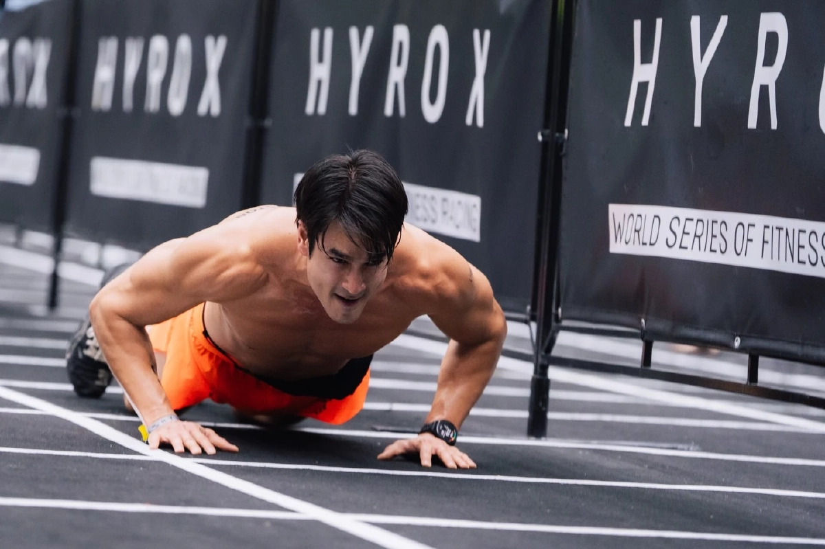 "ณเดชน์" โชว์ร่างทอง แข่ง HYROX ผ่าน 8 ด่านสุดโหด "ญาญ่า" เชียร์ติดขอบสนาม