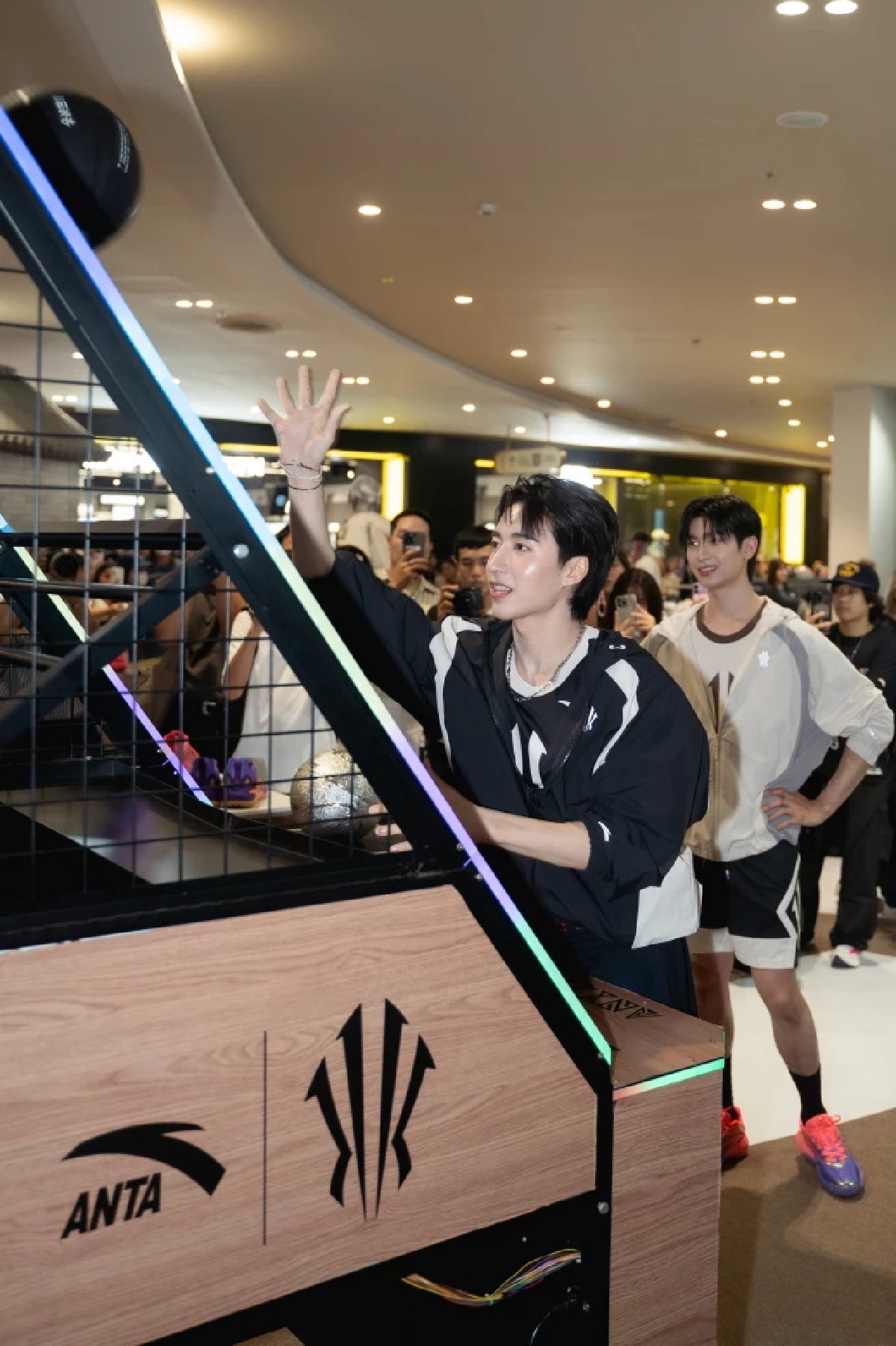 'PERSES' สปอยแรง! เพลงใหม่สุดว้าว ลุ้นคอนเสิร์ตใหญ่ครั้งที่ 2