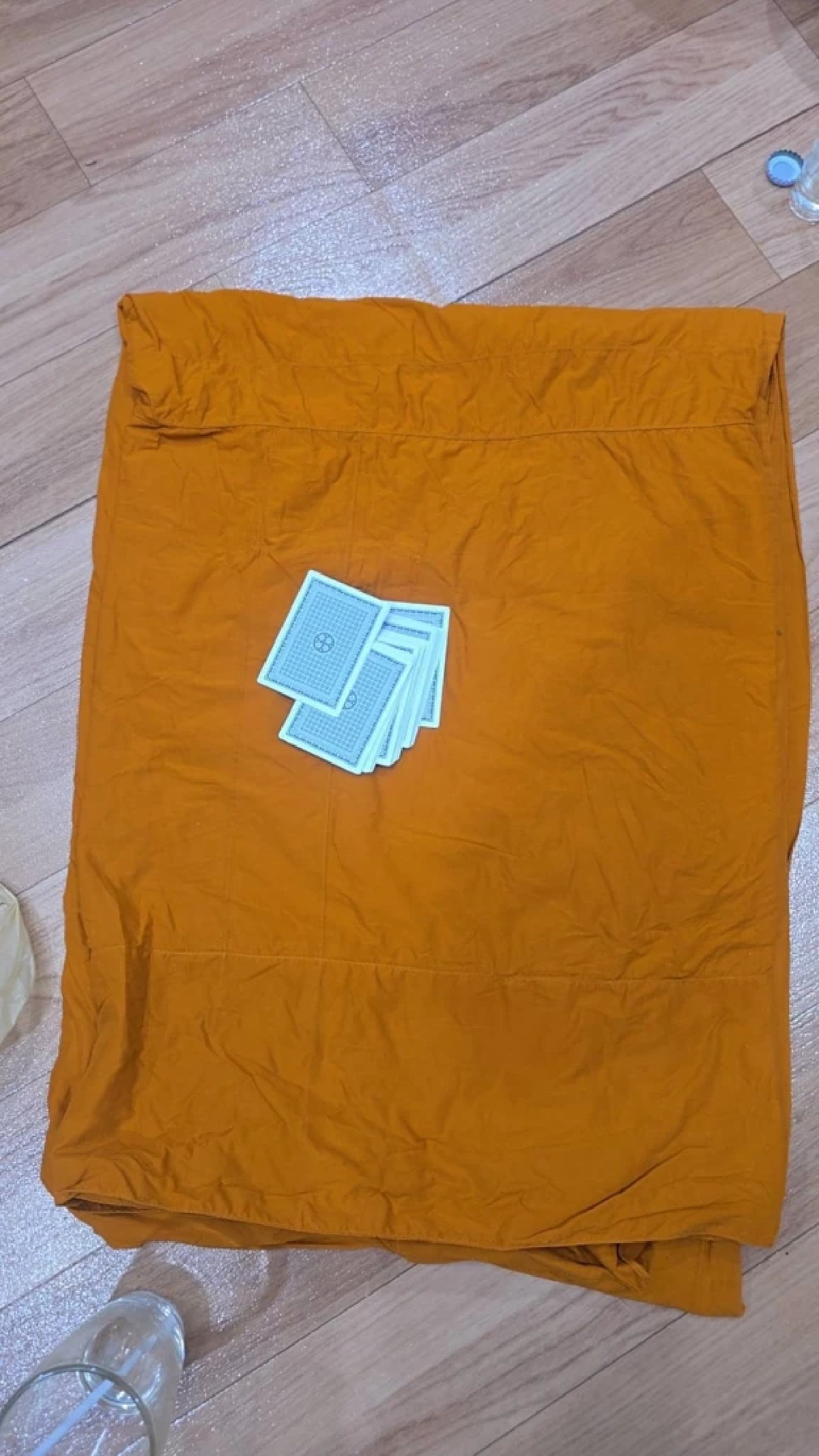 บุกรวบ "พระครู-พระมหา" ย่ำยีสามเณรนับ 30 ครั้ง ค้นกุฏิเจอ ถุงยาง เจล เหล้า ไพ่