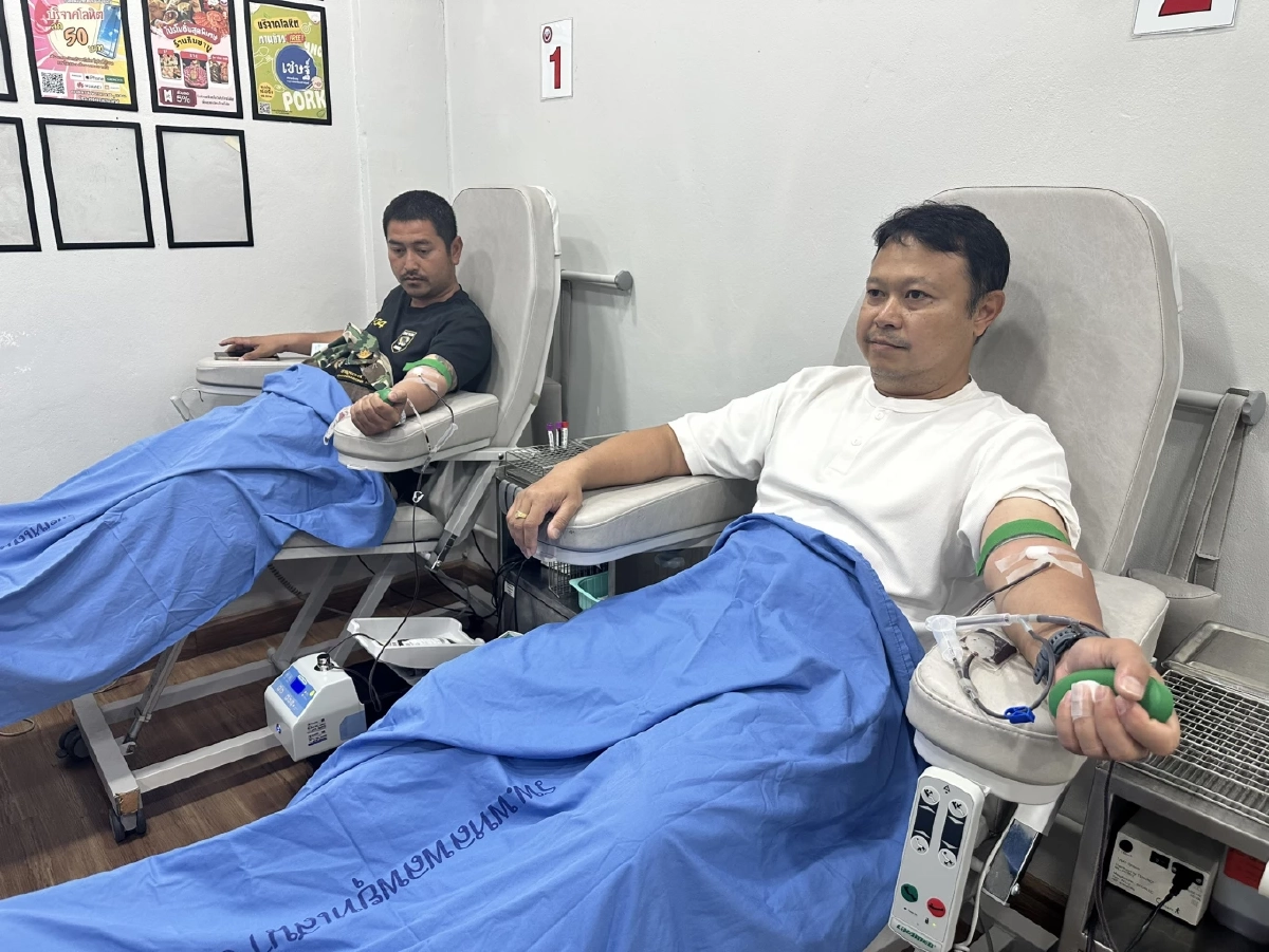 พลังใจพิทักษ์ป่า! เจ้าหน้าที่ ทส. แห่บริจาคเลือดช่วยชีวิต "หัวหน้าไฟป่า" ถูกxิงสาหัส