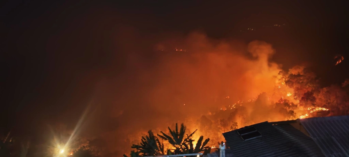 "ห้วยกุ๊บกั๊บ"  สถานที่ชมทะเลหมอกในเชียงใหม่ กลายเป็นทะเลเพลิง