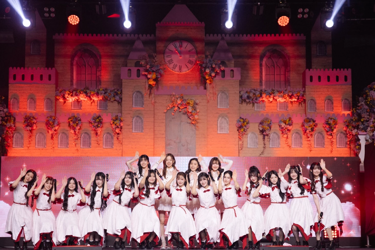 'BNK48' น้ำตาแห่งความสุข! ปิดฉากงดงาม รุ่น 3 คอนเสิร์ตจบการศึกษา