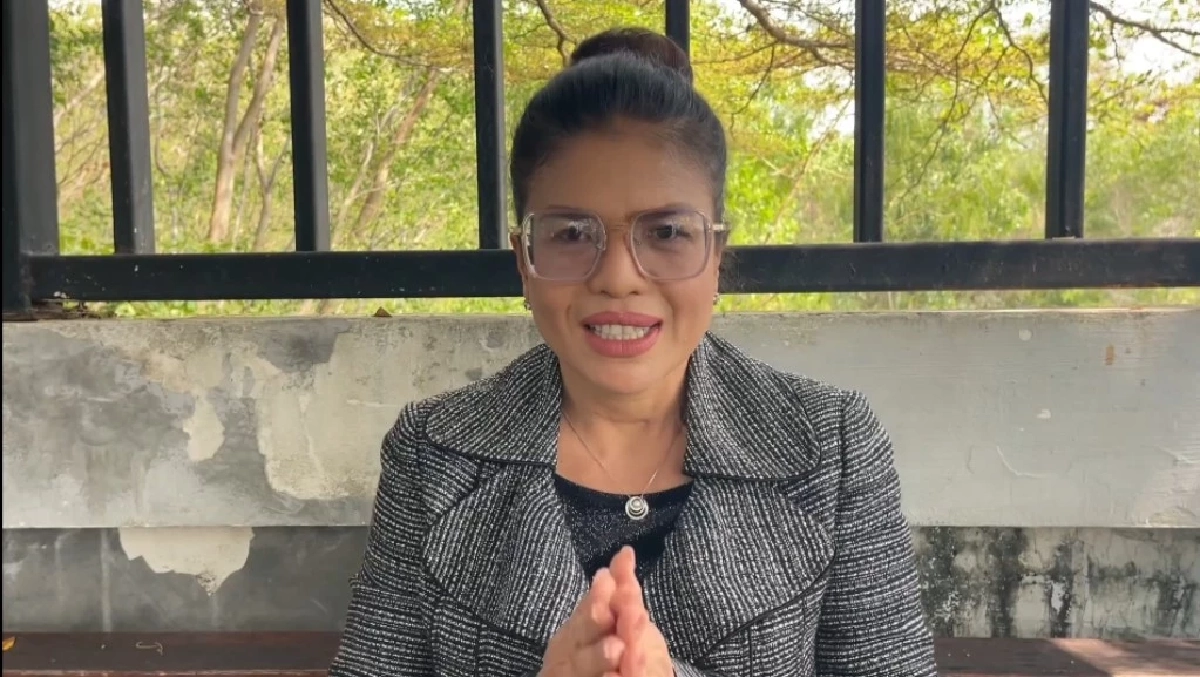 "เจน สายใจ" เคลียร์ชัด ดราม่าร้องเพลงขึ้นธงชาติกัมพูชา หลังโดนถล่มยับ!