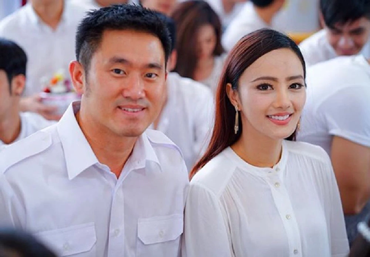 จับตา 'กุญแจซอล' ไร้เงางานศพแม่คืนแรก? ย้อนรอยร้าวเกิดอะไรขึ้นกับครอบครัว