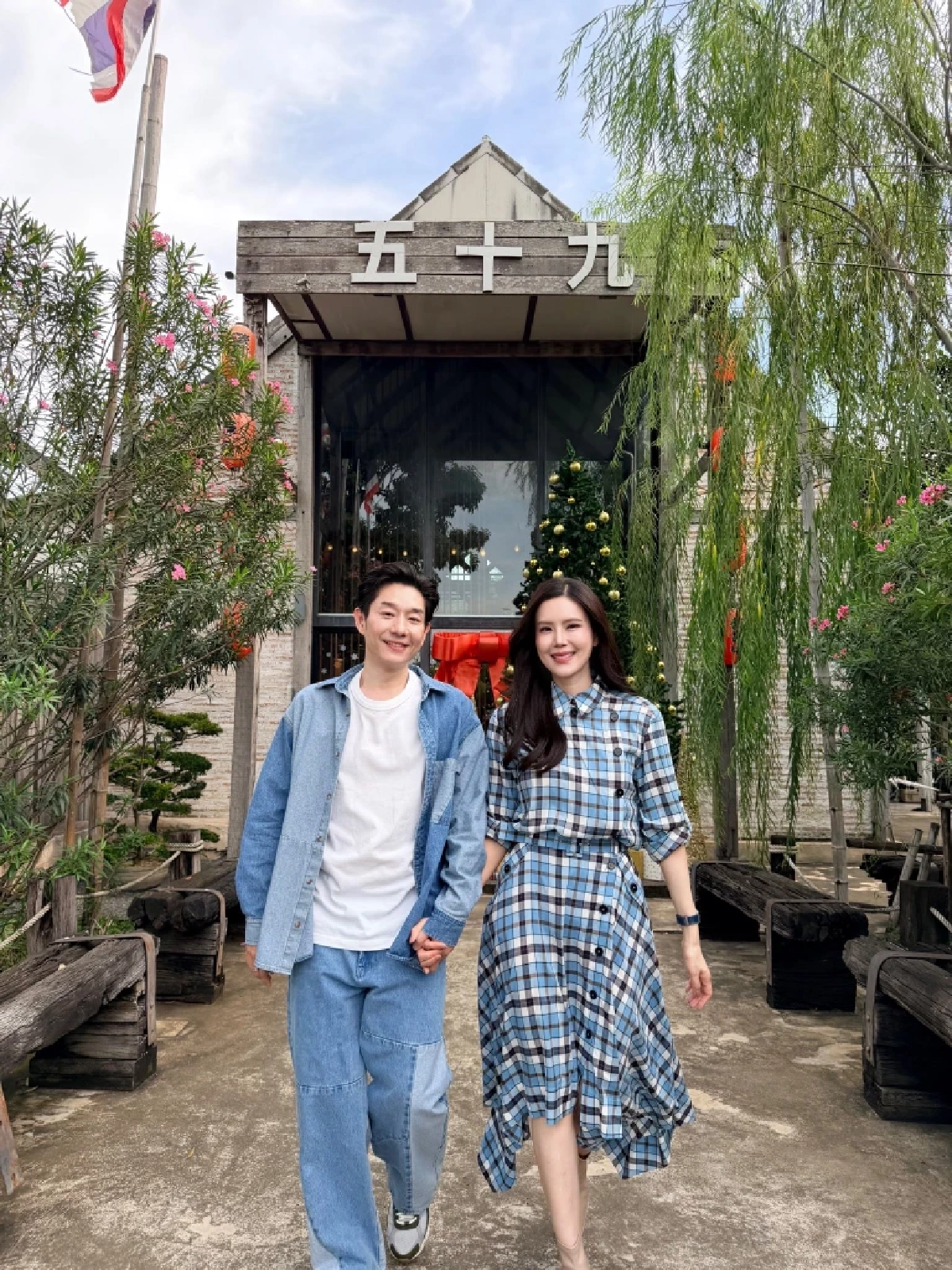 เหล่าดาราและศิลปินลูกทุ่ง-หมอลำ เผชิญ “วิกฤตน้ำมัน” เพียบ!!